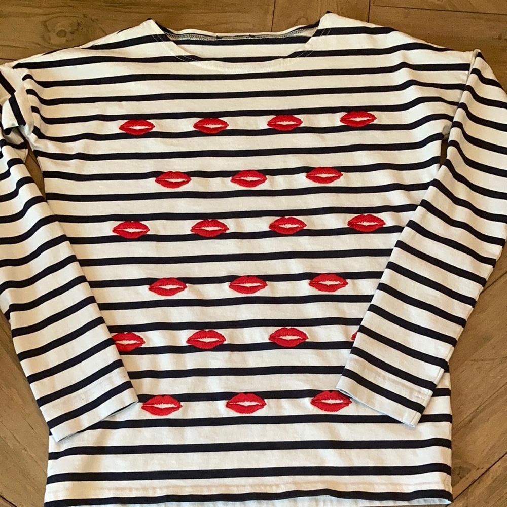 J. Crew lips top